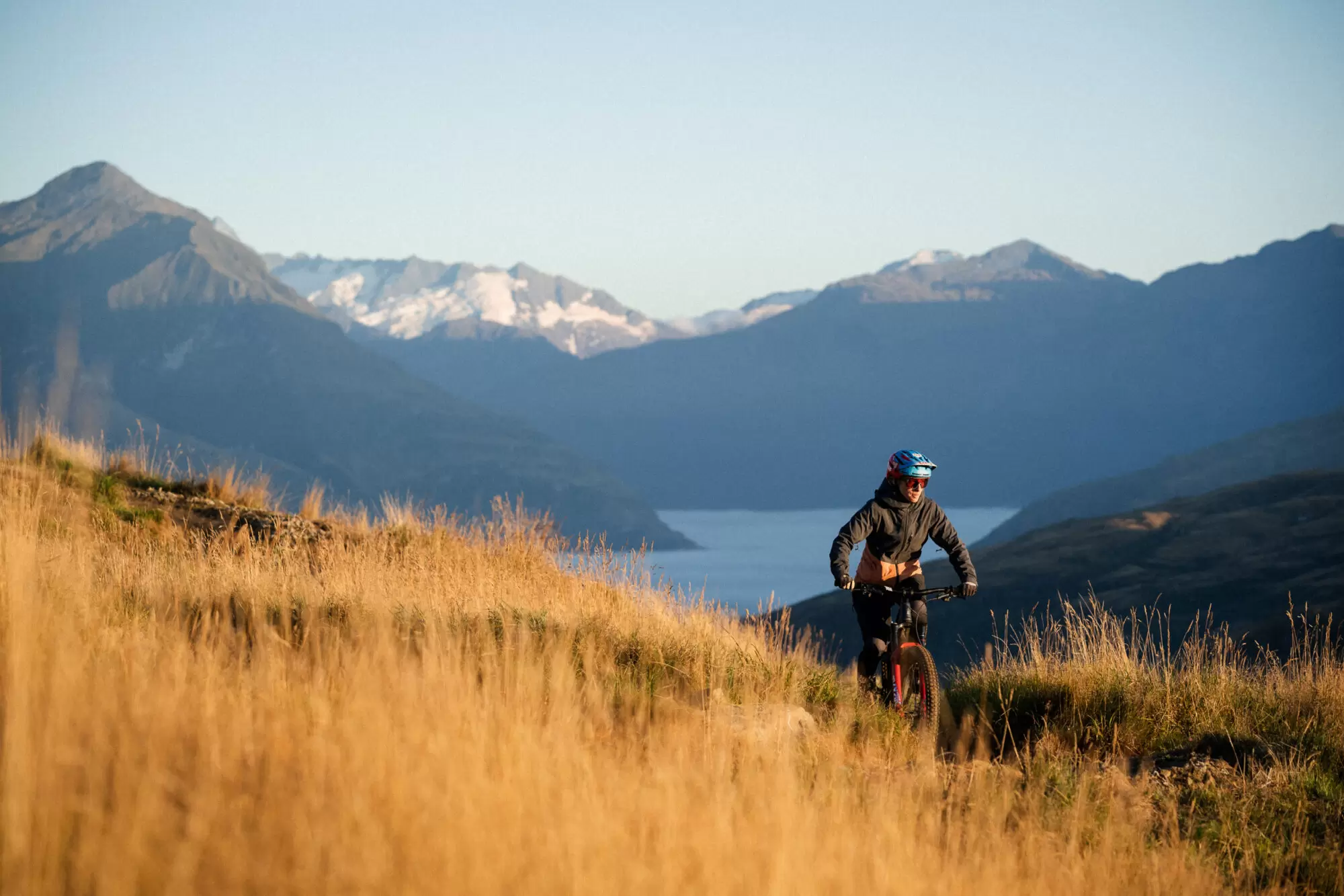 Wanaka-NZ-Mountain-Biker-Bike-Glendhu-pedal-mountain-view-CallumWood